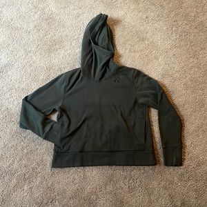 Under Armour Sweatshirt